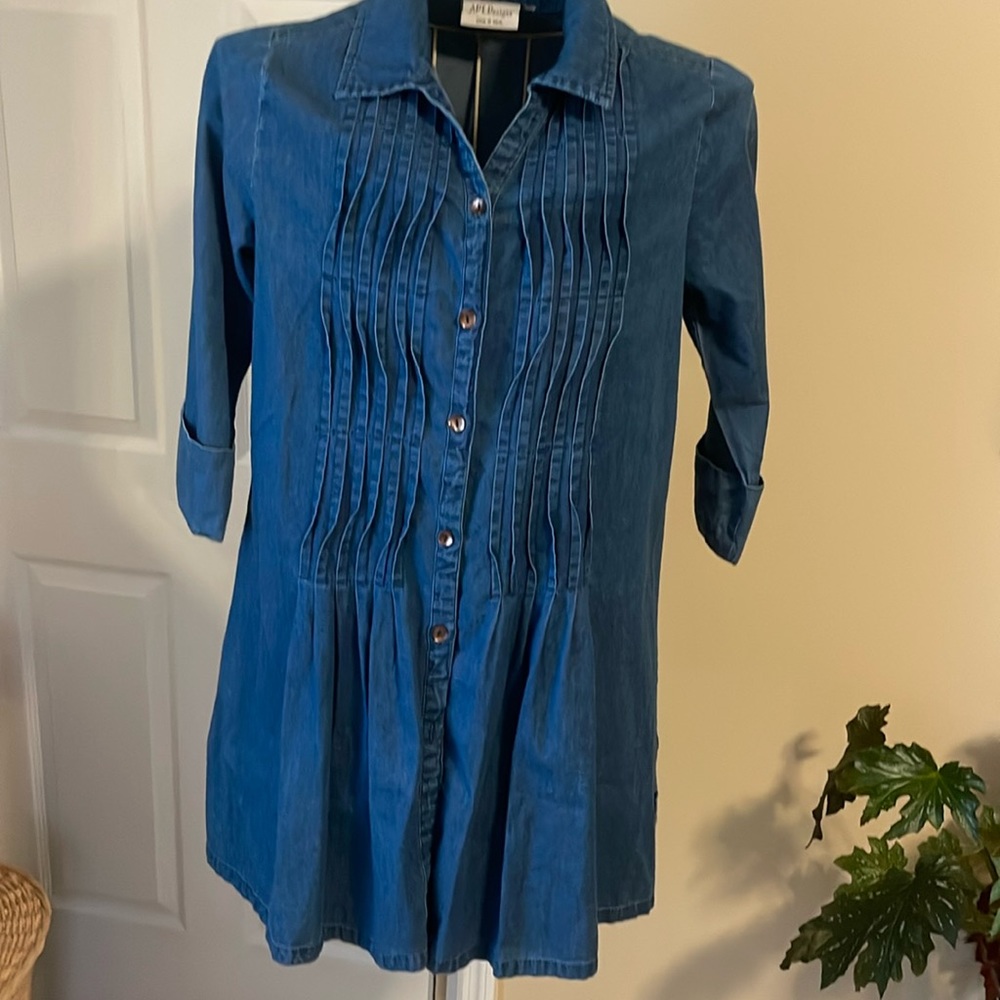 Women’s soft cotton denim tunic, size 10